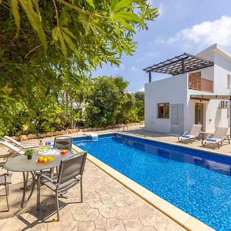 Angel Vilă Ayia Napa